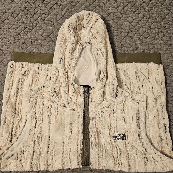 THE NORTH FACE Furlander Woman's Green/Grey Faux Fur Hooded Vest Size XL - Picture 2 of 5